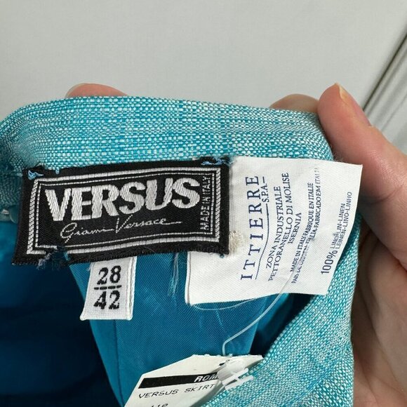 Vintage Versus Gianni Versace teal 100% linen a-line skirt.  Size 28/42 - Picture 5 of 6